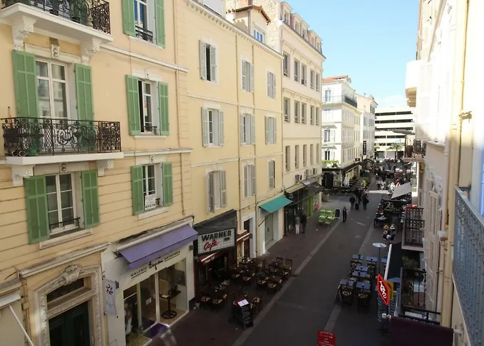 Agencia Rue D'antibes *